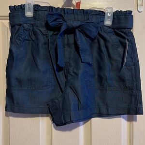 NWT utility shorts